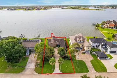 2414 Baycrest Drive, Houston, TX 77058 - Photo 3