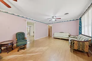 1006 Top Hill Dr, Brenham, TX 77833 - Photo 7