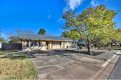 1006 Top Hill Drive, Brenham, TX 77833 - Photo 1