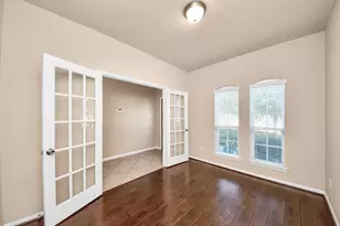 3115 Lake Dr, Katy, TX 77494 - Photo 3