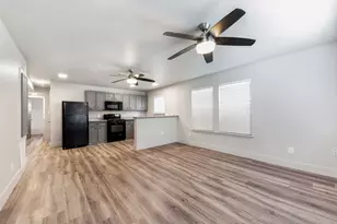 203 N Milby St, Houston, TX 77003 - Photo 1