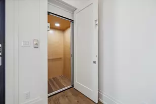 7526 Viano Ln, Houston, TX 77055 - Photo 9