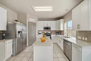 8804 Sunforest Ln, Pearland, TX 77584 - Photo 7