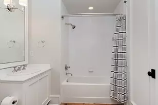 30 E Bay Blvd, The Woodlands, TX 77380 - Photo 37