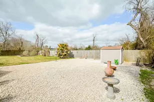 4750 Wickwillow Ln, Alvin, TX 77511 - Photo 35