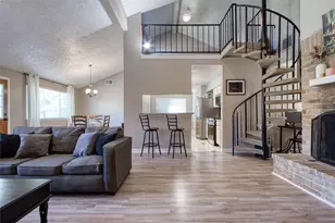 15818 Beechnut St, Houston, TX 77083 - Photo 9