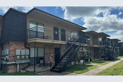 10802 Kingspoint Road, Houston, TX 77075 - Photo 1