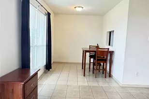 10802 Kingspoint Rd, Houston, TX 77075 - Photo 7