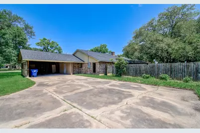1002 Warwick Street, Eagle Lake, TX 77434 - Photo 29