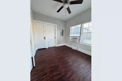 905 Oakhurst Street, Houston, TX 77023 - Photo 5