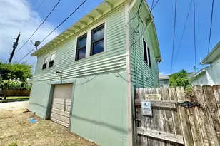 1505 Avenue L, Galveston, TX 77550 - Photo 23