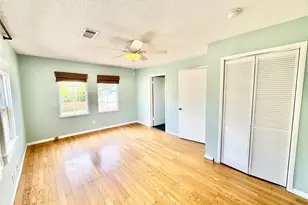1505 Avenue L, Galveston, TX 77550 - Photo 9