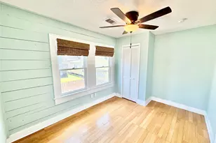 1505 Avenue L, Galveston, TX 77550 - Photo 15
