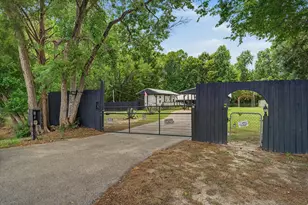 527 Number 9 Rd, Wallisville, TX 77597 - Photo 9