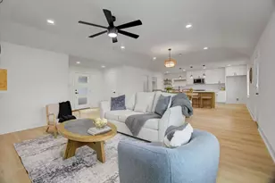 5822 Birchmont Dr, Houston, TX 77092 - Photo 9