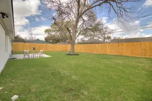 5822 Birchmont Dr, Houston, TX 77092 - Photo 43