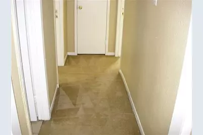3349 Airport Boulevard, Houston, TX 77051 - Photo 9