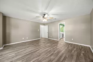 4010 Garden Lake Dr, Houston, TX 77339 - Photo 17