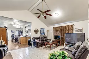 9101 NE Homewood Ln NE, Houston, TX 77078 - Photo 5