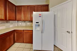 2918 Meridian Bay Ln, League City, TX 77539 - Photo 3