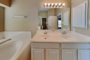 2918 Meridian Bay Ln, League City, TX 77539 - Photo 11
