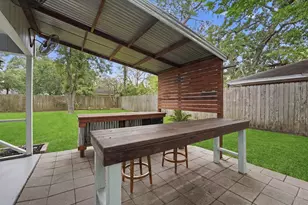 215 Whispering Oaks Dr, Seabrook, TX 77586 - Photo 23