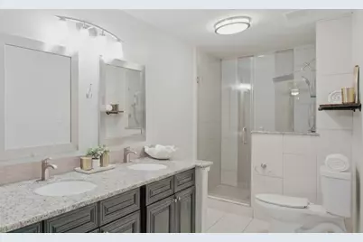 215 Whispering Oaks Drive, Seabrook, TX 77586 - Photo 11