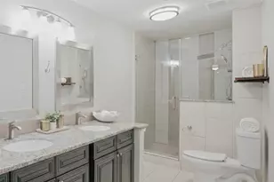 215 Whispering Oaks Dr, Seabrook, TX 77586 - Photo 11