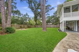 215 Whispering Oaks Dr, Seabrook, TX 77586 - Photo 25
