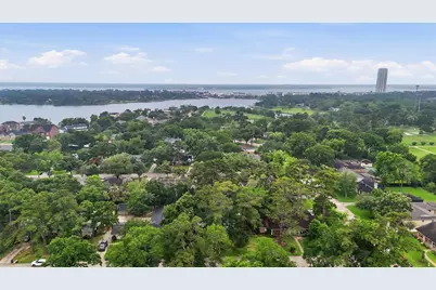 215 Whispering Oaks Drive, Seabrook, TX 77586 - Photo 29