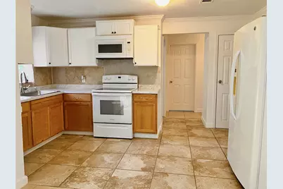 5711 Fm-2004, Hitchcock, TX 77563 - Photo 9