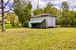 5711 FM 2004, Hitchcock, TX 77563 - Photo 21