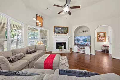 123 Forest Valley Bend, Conroe, TX 77384 - Photo 9