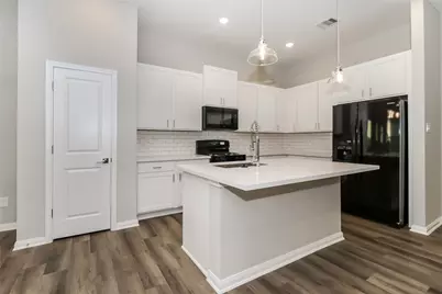 9910 Clark Road #B, Houston, TX 77076 - Photo 7