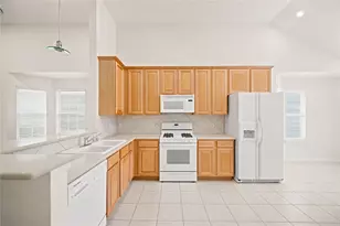 2601 S Broadway St, La Porte, TX 77571 - Photo 9