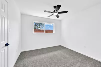 7114 Fox Run Drive, Angleton, TX 77515 - Photo 19