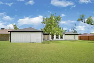 7114 Fox Run Dr, Angleton, TX 77515 - Photo 25