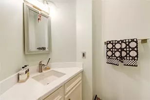 14023 Lochshire St, Houston, TX 77077 - Photo 17