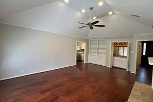 11527 Cedar Creek Dr, Houston, TX 77077 - Photo 15