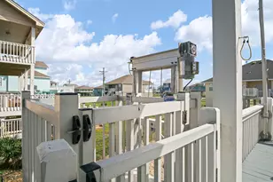 3212 Castle Dr, Crystal Beach, TX 77650 - Photo 39