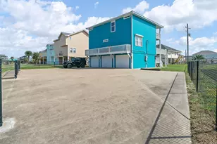 3212 Castle Dr, Crystal Beach, TX 77650 - Photo 31