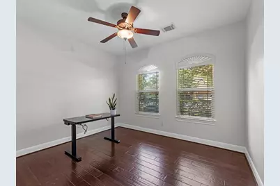 14211 Norhill Pointe Drive, Houston, TX 77044 - Photo 33