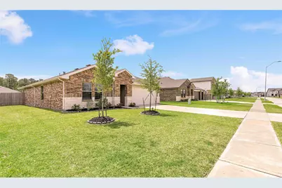 221 Big Springs, Anahuac, TX 77514 - Photo 3