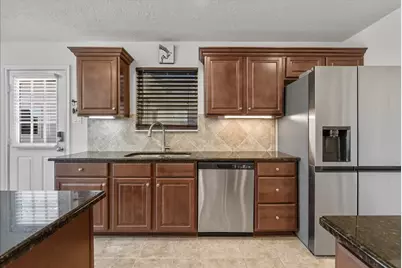 2111 Gilbert Road, Dickinson, TX 77539 - Photo 5