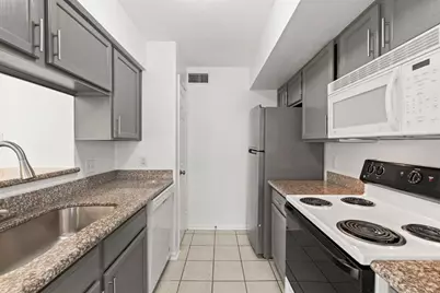 2120 El Paseo Street #2206, Houston, TX 77054 - Photo 5