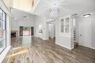 12814 Kingsbridge Ln, Houston, TX 77077 - Photo 7