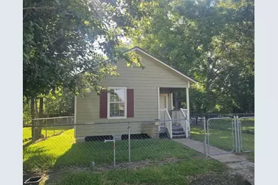4520 Falls Street, Houston, TX 77026 - Photo 1