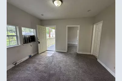 4520 Falls Street, Houston, TX 77026 - Photo 5