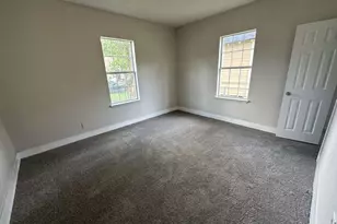 4520 Falls St, Houston, TX 77026 - Photo 9