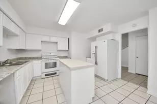 15534 Weldon Dr, Houston, TX 77032 - Photo 9